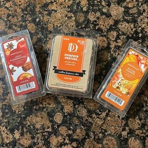 Scented wax melts